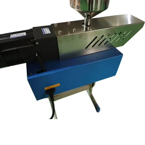 Single Screw Extruder Laboratory Plastic Extruder Machine Polymer Injection Molding Crusher Traction water tank ABS Extrusion - Image 3